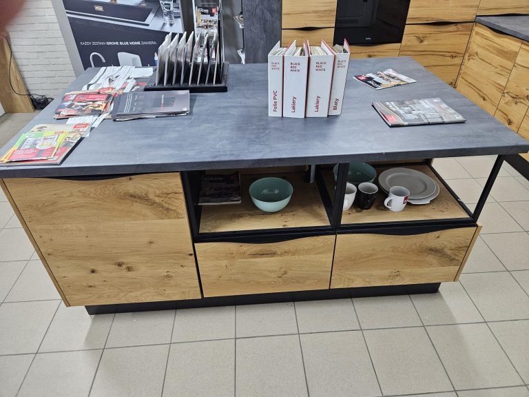 Kuchnie na wymiar Siedlce — MC-Kuchnie, autoryzowane studio Black Red White
