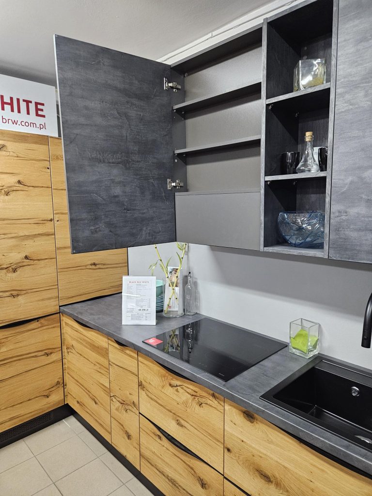 Kuchnie na wymiar Siedlce — MC-Kuchnie, autoryzowane studio Black Red White
